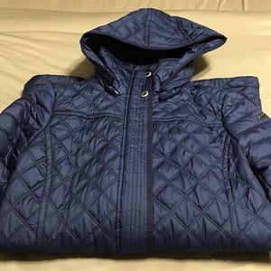 Long Puffy Trench Coat in Navy Blue